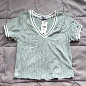 Fashion nova crop top, small